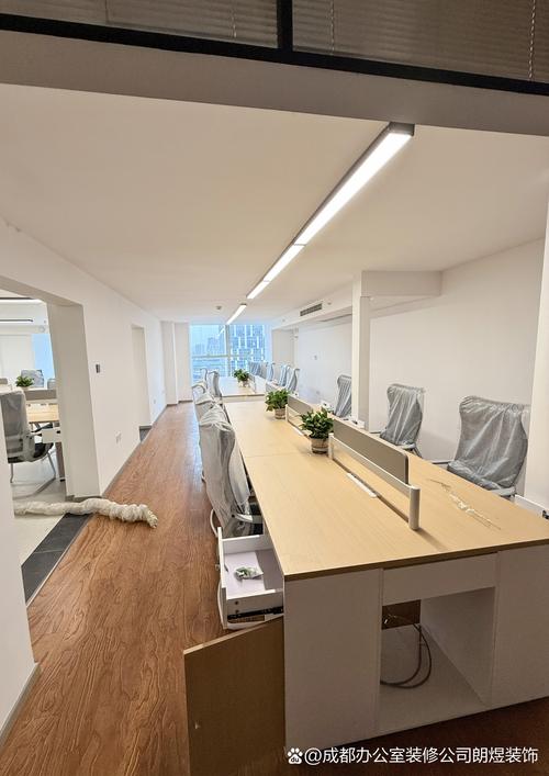 loft办公空间设计+施工一体化项目完工案例 本项目是一家跨国外贸企业